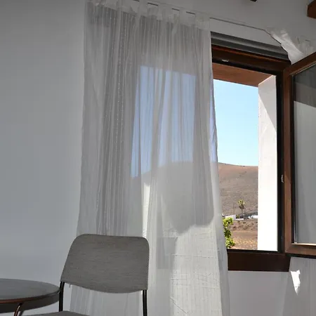 Lantställe Canto Rojo, Con Vistas A Lobos
