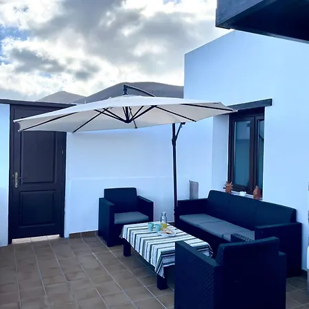 Canto Rojo, La Asomada Con Vistas A Lobos Country house La Asomada (Lanzarote)
